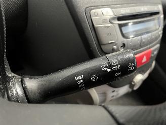 Citroën C1 C1 Hatchback 1.0 12V (384F(CFA)) [50kW]  (06-2005/09-2014) picture 13