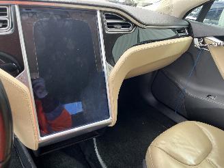Tesla Model S Model S Liftback 85 (L1S) [270kW]  (09-2012/02-2016) picture 15