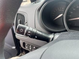 Kia Rio Rio III (UB) Hatchback 1.2 CVVT 16V (G4LA5) [63kW]  (09-2011/12-2017) picture 13