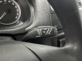 Skoda Fabia Fabia II (5J) Hatchback 5-drs 1.2i 12V (CHTA) [51kW]  (01-2007/12-2014=
) picture 15