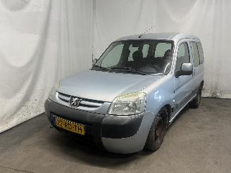 Voiture accidenté Peugeot Partner Partner Combispace MPV 1.6 16V (TU5JP4(NFU)) [80kW]  (07-2001/03-2008)= 2005/2