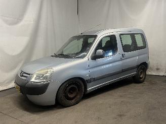 Peugeot Partner Partner Combispace MPV 1.6 16V (TU5JP4(NFU)) [80kW]  (07-2001/03-2008)= picture 3