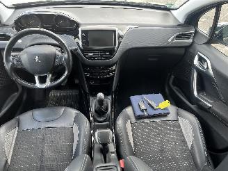 Peugeot 2008 2008 (CU) MPV 1.2 12V e-THP PureTech 110 (EB2DT(HNZ)) [81kW]  (01-2015=
/12-2019) picture 9