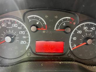 Fiat Doblo Doblo (263) MPV 1.4 16V (843.A.1000(Euro 4; Euro 5; Euro 6)) [70kW]  (=
02-2010/12-2023) picture 2