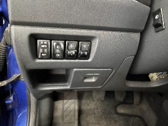 Mazda Premacy Premacy MPV 1.8 16V (FPE1) [74kW]  (07-1999/03-2005) picture 19