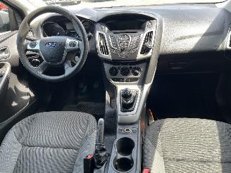 Ford Focus Focus 3 Wagon Combi 1.0 Ti-VCT EcoBoost 12V 125 (M1DA(Euro 5)) [92kW] =
 (02-2012/05-2018) picture 12