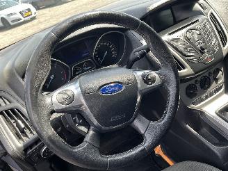 Ford Focus Focus 3 Wagon Combi 1.6 TDCi ECOnetic (NGDB) [77kW]  (05-2012/05-2018)= picture 15