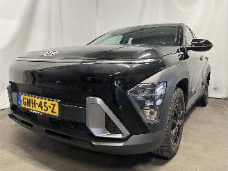uszkodzony samochody osobowe Hyundai Kona Kona (SX2) SUV 1.0 T-GDI 12V Hybrid 48V (G3LF) [74kW]  (04-2023/...) 2024/10