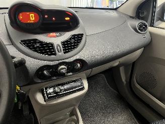 Renault Twingo Twingo II (CN) Hatchback 3-drs 1.2 (D7F-800(Euro 4)) [43kW]  (03-2007/=
09-2014) picture 13