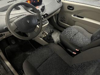 Renault Twingo Twingo II (CN) Hatchback 3-drs 1.2 (D7F-800(Euro 4)) [43kW]  (03-2007/=
09-2014) picture 9