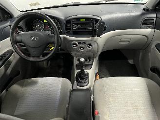 Hyundai Accent Accent Sedan 1.4i 16V (G4EE) [71kW]  (11-2005/02-2010) picture 11