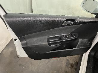 Volkswagen Passat Passat Variant (3C5) Combi 1.4 TSI 16V (CAXA(Euro 5)) [90kW]  (05-2007=
/11-2010) picture 12