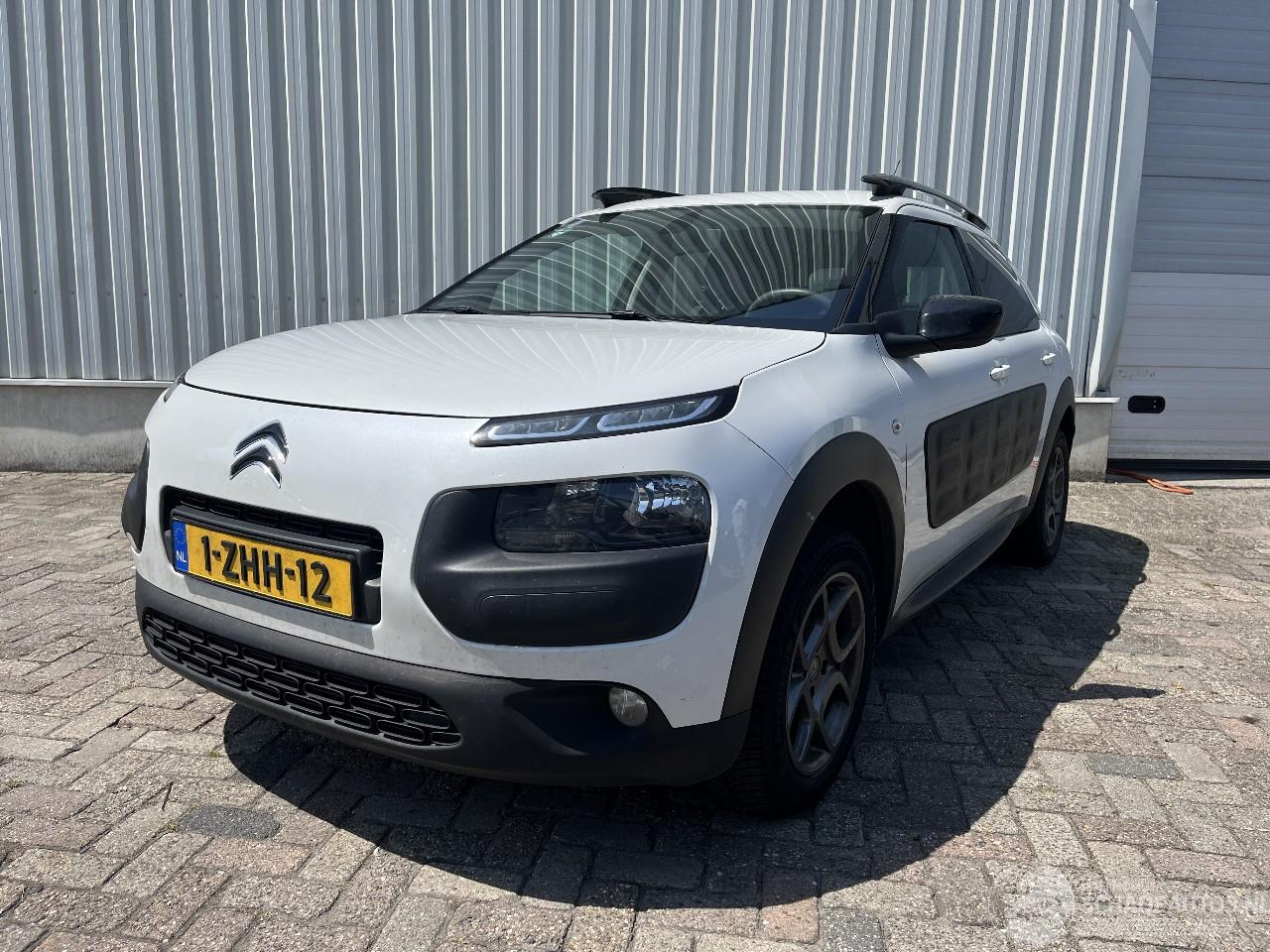 Citroën C4 C4 Cactus (0B/0P) Hatchback 5-drs 1.2 PureTech 82 12V (EB2F(HMZ)) [60k=
W]  (09-2014/...)