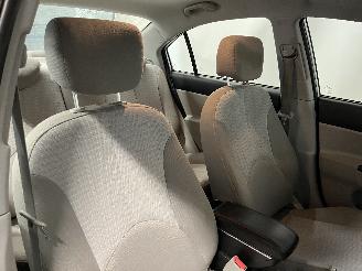 Hyundai Accent Accent Sedan 1.4i 16V (G4EE) [71kW]  (11-2005/02-2010) picture 9