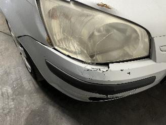 Hyundai Getz Getz Hatchback 1.6i 16V (G4ED) [77kW]  (09-2002/09-2005) picture 10
