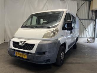 Damaged car Peugeot Boxer Boxer (U9) Van 2.2 HDi 100 Euro 4 (22DT(4HV)) [74kW]  (04-2006/12-2011=
) 2007/11