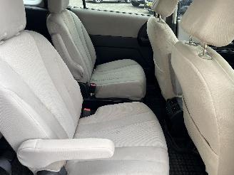 Mazda 5 5 (CWA9) MPV 2.0i 16V (LFZB) [110kW]  (09-2010/...) picture 9