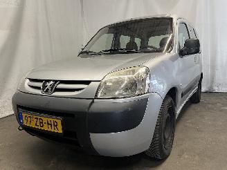 uszkodzony samochody osobowe Peugeot Partner Partner Combispace MPV 1.6 16V (TU5JP4(NFU)) [80kW]  (07-2001/03-2008)= 2007/12