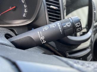 Daewoo Orlando Orlando 1.8 16V VVT (F18D4(Euro 5)) [104kW]  (02-2011/12-2015) picture 14