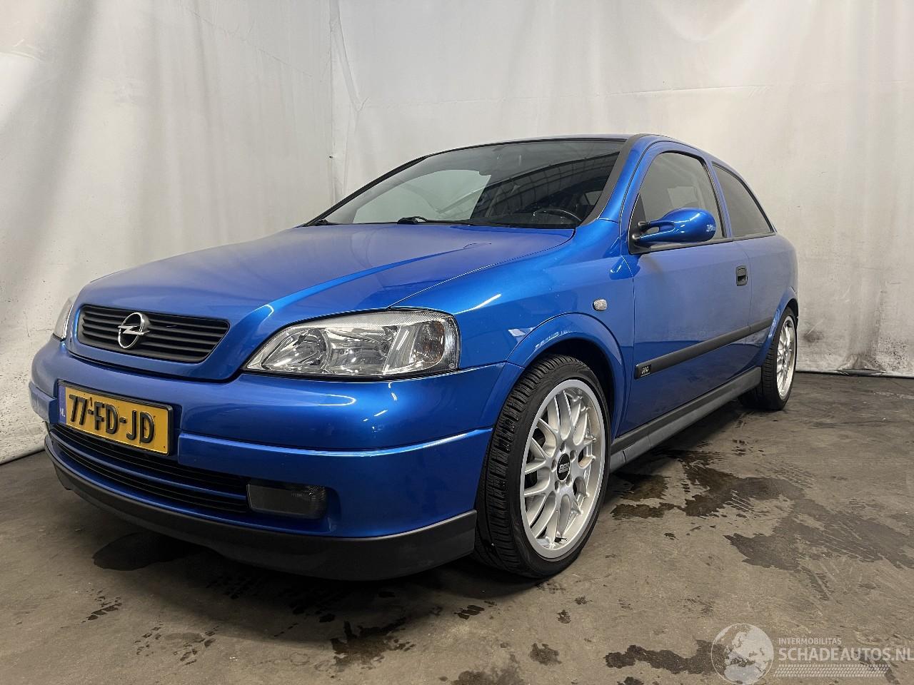 Opel Astra Astra G (F08/48) Hatchback 2.0 16V OPC (X20XER) [117kW]  (11-1999/09-2=
002)