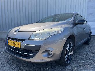 Schadeauto Renault Mégane Megane III Berline (BZ) Hatchback 5-drs 1.2 16V TCE 115 (H5F-408(H5F-F=
4)) [85kW]  (03-2012/02-2016) 2013/1