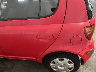Toyota Yaris Yaris (P1) Hatchback 1.3 16V VVT-i (2SZFE) [64kW]  (04-2002/09-2005) picture 10