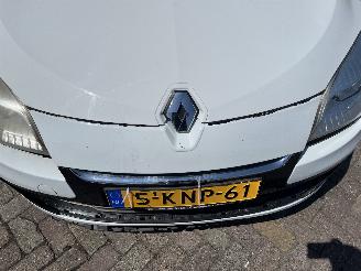 Renault Mégane Megane III Grandtour (KZ) Combi 5-drs 1.5 dCi 110 (K9K-837(K9K-N8)) [8=
1kW]  (02-2009/04-2016) picture 9