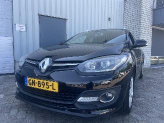 Damaged car Renault Mégane Megane III Grandtour (KZ) Combi 5-drs 1.2 16V TCE 115 (H5F-400(H5F-A4)=
) [85kW]  (03-2012/02-2016) 2015/7