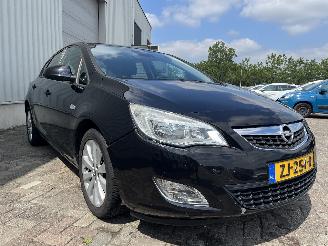 Opel Astra Astra J (PC6/PD6/PE6/PF6) Hatchback 5-drs 1.6 16V (A16XER(Euro 5)) [85=
kW]  (12-2009/10-2015) picture 7