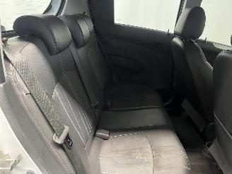 Chevrolet Spark Spark (M300) Hatchback 1.2 16V (LMU) [60kW]  (03-2010/12-2015) picture 15