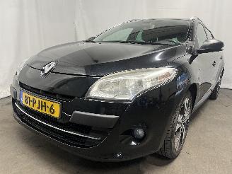 Coche accidentado Renault Mégane Megane III Grandtour (KZ) Combi 5-drs 1.4 16V TCe 130 (H4J-700(H4J-A7)=
) [96kW]  (05-2009/02-2016) 2011/2