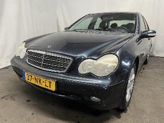 Avarii autoturisme Mercedes C-klasse C (W203) Sedan 1.8 C-180K 16V (M271.946) [105kW]  (05-2002/02-2007) 2003/11