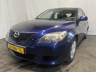 Damaged car Mazda 3 3 Sport (BK) Hatchback 1.6i 16V (Z627) [77kW]  (10-2003/06-2009) 2004/1