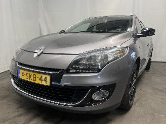 Unfallwagen Renault Mégane Megane III Grandtour (KZ) Combi 5-drs 1.2 16V TCE 115 (H5F-400(H5F-A4)=
) [85kW]  (03-2012/02-2016) 2013/10
