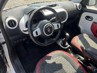 Renault Twingo Twingo III (AH) Hatchback 5-drs 1.0 SCe 70 12V (H4D-400(H4D-A4)) [52kW=
]  (09-2014/04-2019) picture 12