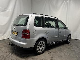 Volkswagen Touran Touran (1T1/T2) MPV 1.9 TDI 100 (AVQ) [74kW]  (02-2003/05-2004) picture 5