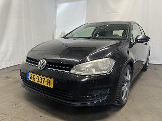 uszkodzony samochody osobowe Volkswagen Golf Golf VII (AUA) Hatchback 2.0 TDI 16V (CRLB) [110kW]  (08-2012/08-2020)= 2014/7