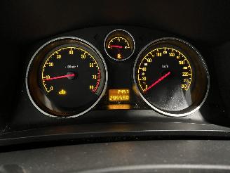 Opel Zafira Zafira (M75) MPV 1.6 16V (Z16XEP(Euro 4)) [77kW]  (07-2005/09-2012) picture 17
