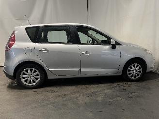 Renault Scenic Scénic III (JZ) MPV 1.9 dCi (F9Q-870(F9Q-N8)) [96kW]  (02-2009/01-20=
11) picture 7