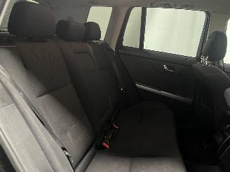 Mercedes  GLK (204.7/9) SUV 2.2 200 CDI 16V BlueEfficiency (OM651.916) [105kW]  =
(07-2010/06-2015) picture 17