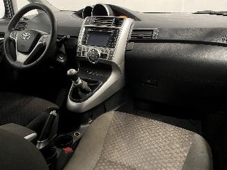 Toyota Verso Verso MPV 2.0 16V D-4D-F (1AD-FTV(Euro 4)) [93kW]  (04-2009/08-2018) picture 17