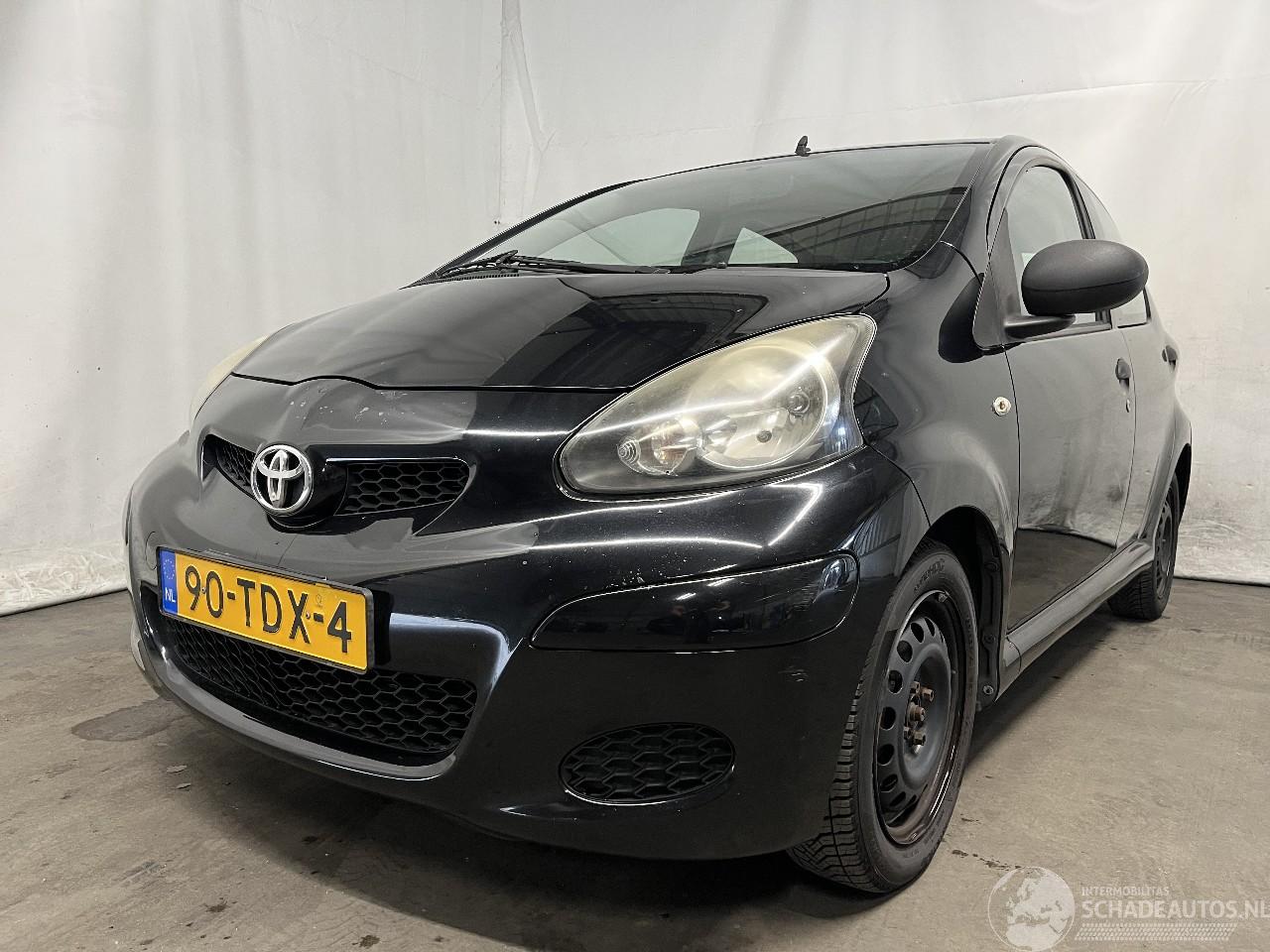 Toyota Aygo Aygo (B10) Hatchback 1.0 12V VVT-i (1KR-FE) [50kW]  (07-2005/05-2014)