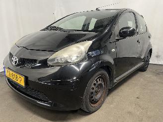 Toyota Aygo Aygo (B10) Hatchback 1.0 12V VVT-i (1KR-FE) [50kW]  (07-2005/05-2014) picture 3