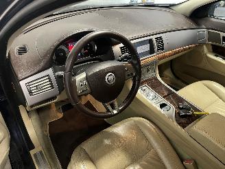 Jaguar XF XF (CC9) Sedan 2.7 D V6 24V (7G(AJ-TDV6)) [152kW]  (03-2008/04-2015) picture 14