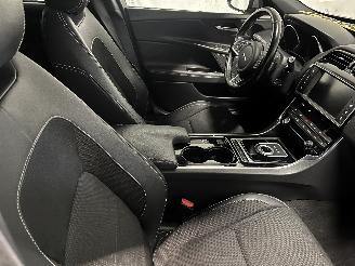 Jaguar XE XE Sedan 2.0 D E-Performance 16V (204DTD(AJ20D4)) [120kW]  (03-2015/..=
=2E) picture 16