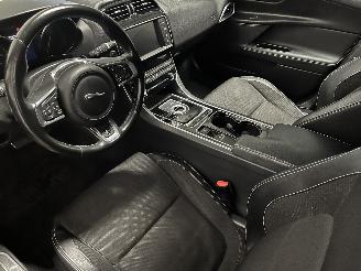 Jaguar XE XE Sedan 2.0 D E-Performance 16V (204DTD(AJ20D4)) [120kW]  (03-2015/..=
=2E) picture 19