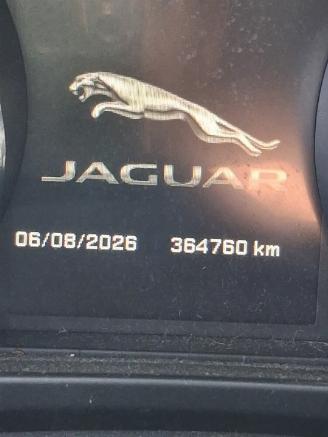 Jaguar XE XE Sedan 2.0 D E-Performance 16V (204DTD(AJ20D4)) [120kW]  (03-2015/..=
=2E) picture 2