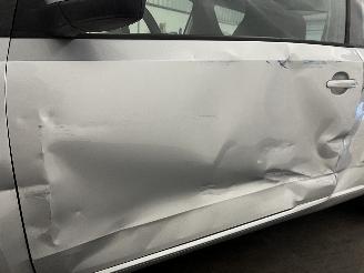 Volkswagen Up! Up! (121) Hatchback 1.0 12V 60 (CHYE) [44kW]  (08-2011/08-2020) picture 10