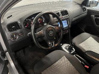 Volkswagen Polo Polo V (6R) Hatchback 1.2 TDI 12V BlueMotion (CFWA(Euro 5)) [55kW]  (1=
0-2009/05-2014) picture 17