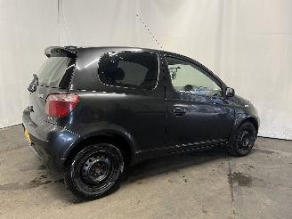 Toyota Yaris Yaris (P1) Hatchback 1.3 16V VVT-i (2SZFE) [63kW]  (08-1999/11-2005) picture 6